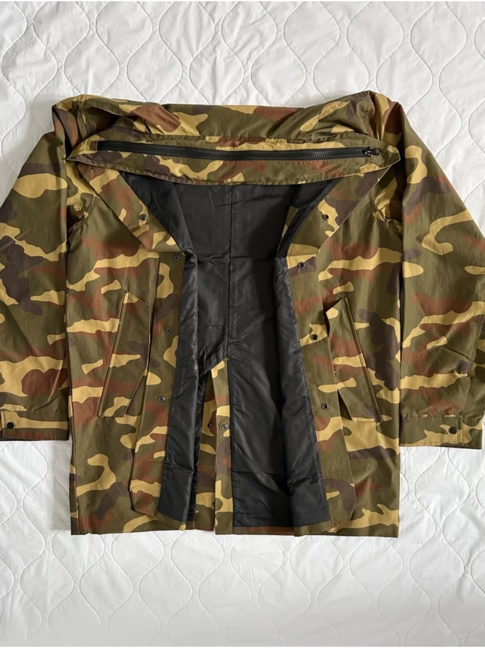 Herschel Supply Company Men's Camo Field Jacket in Olive, Khaki, Brown - Picture 4 of 7